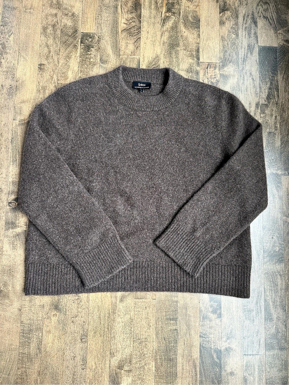 Quince Luxe Mongolian Cashmere Crewneck Sweater, Brown, Size Large - Picture 5 of 9
